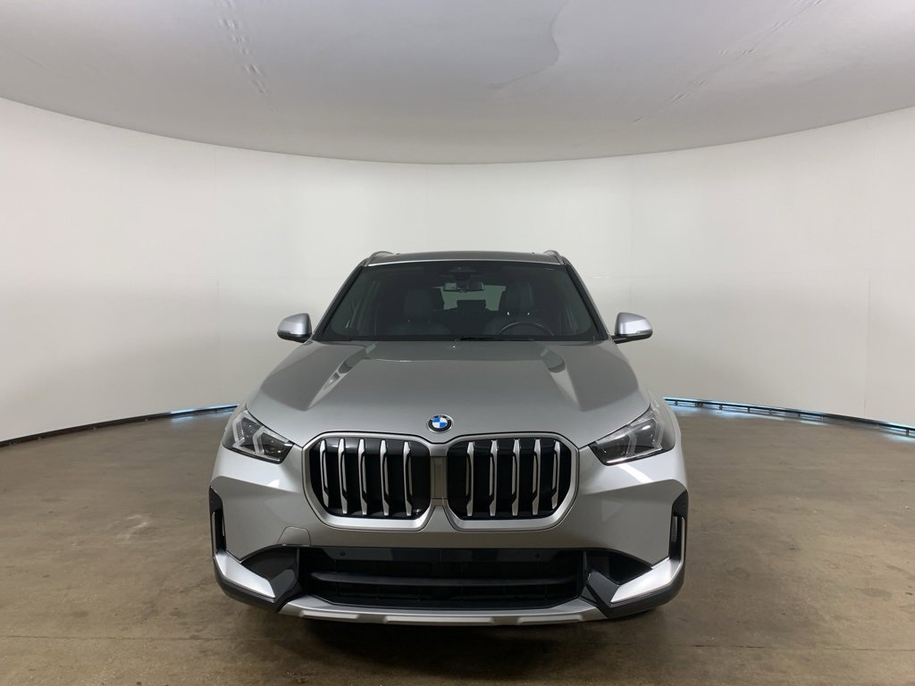 Used 2024 BMW X1 xDrive28i image 3