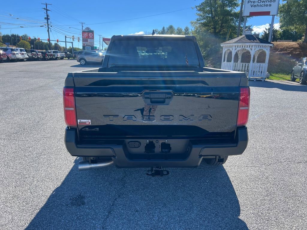 Used 2025 Toyota Tacoma SR image 4