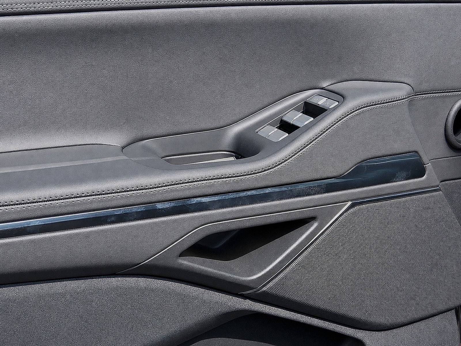 New 2027 Lincoln Navigator Premiere RWD image 13