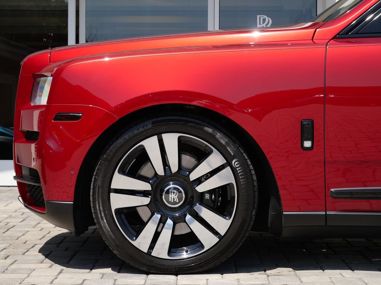 Used 2023 Rolls-Royce Cullinan AWD/4WD image 12
