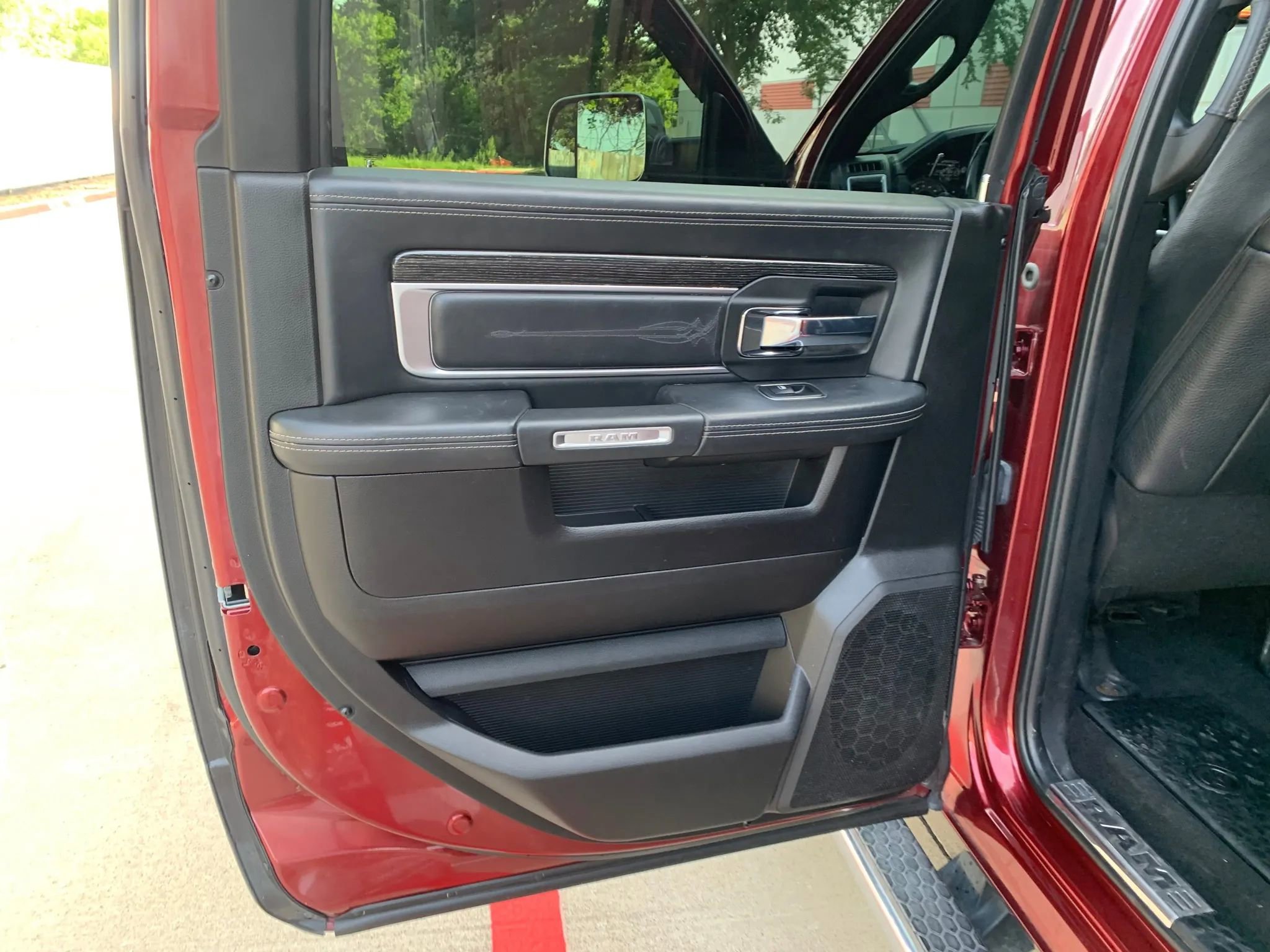 Used 2018 RAM 2500 Limited image 21