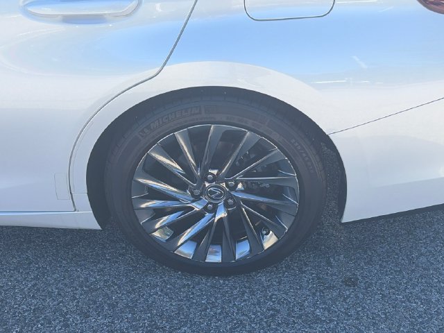 Certified 2024 Lexus ES 350 Ultra Luxury w/ Accessory Package (Z2) FWD image 12