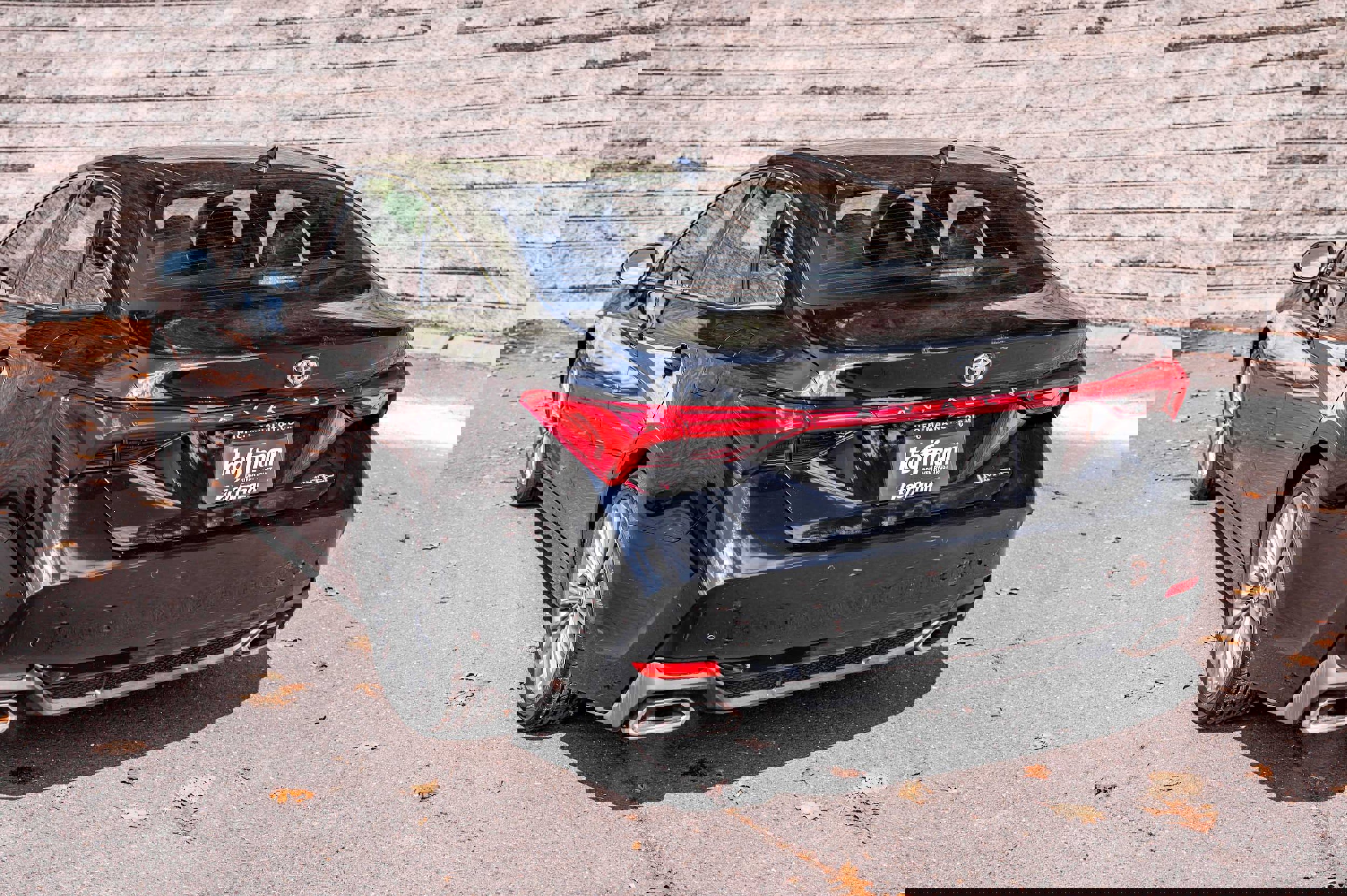 Certified 2022 Toyota Avalon Limited w/ Advanced Safety Package image 9