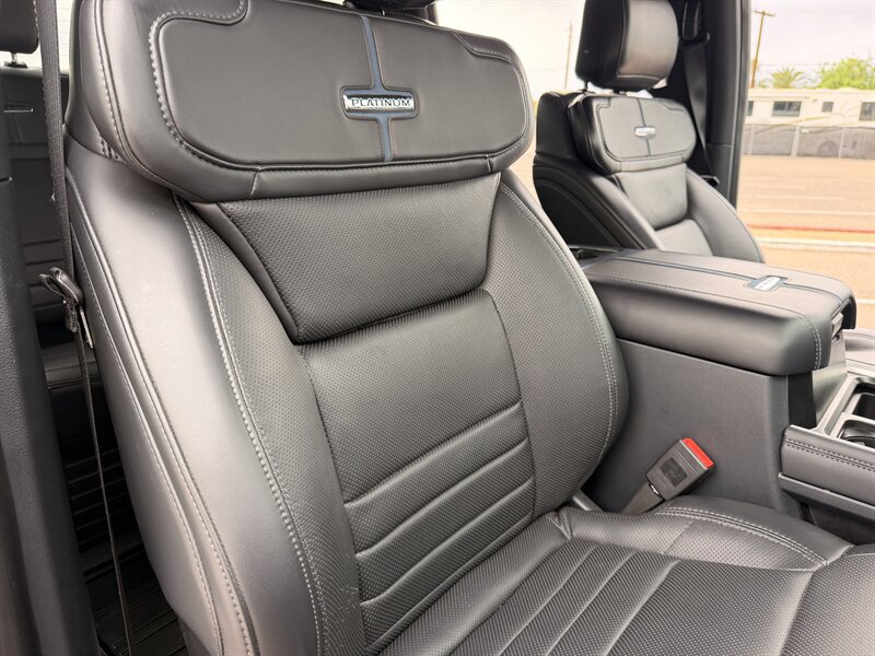 Used 2025 Ford F450 Platinum w/ FX4 Off-Road Package image 42