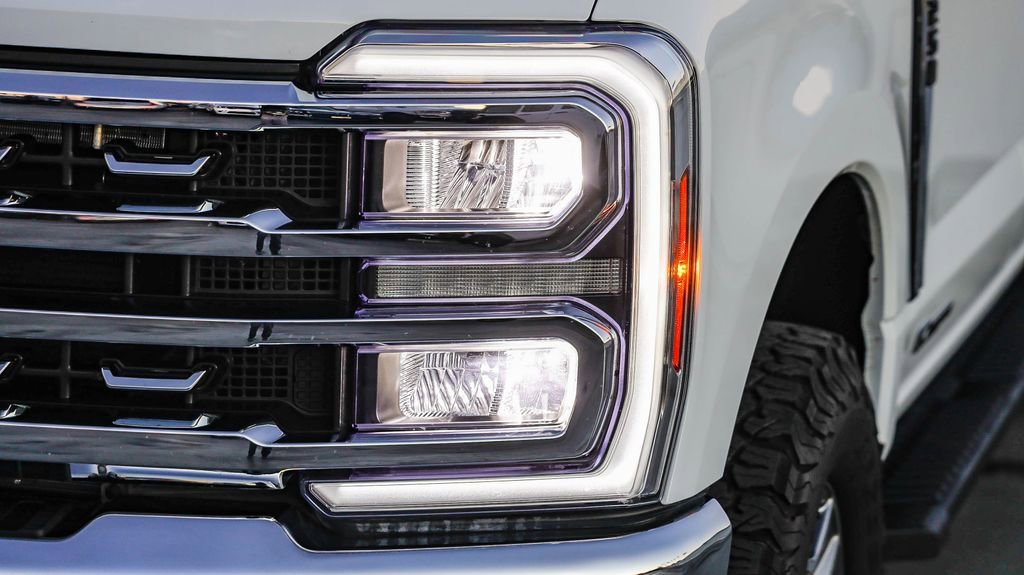 Used 2024 Ford F250 Lariat image 4