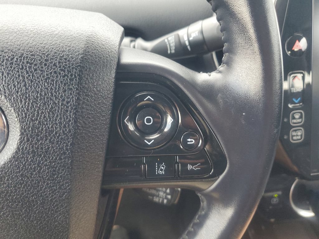 Used 2020 Toyota Prius Prime XLE FWD image 21