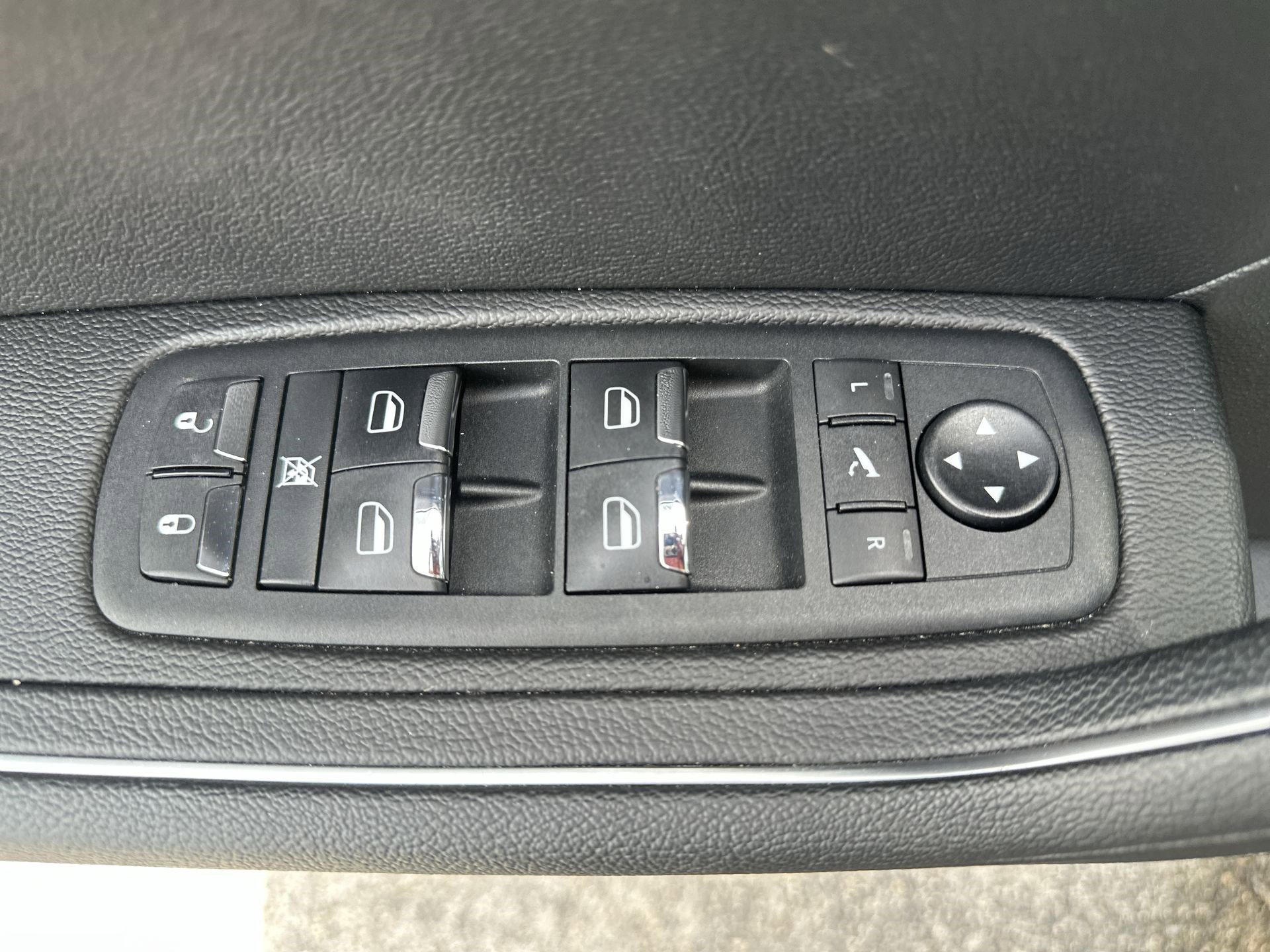 Used 2022 Maserati Levante GT AWD/4WD image 15