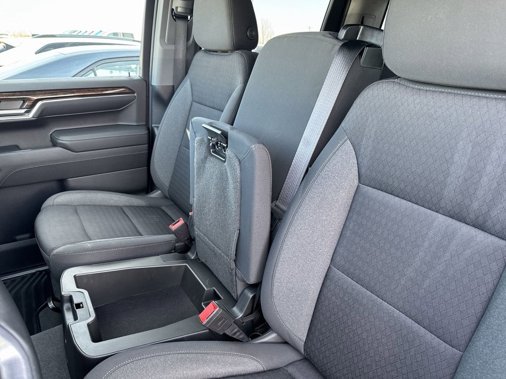 Certified 2023 GMC Sierra 1500 Elevation image 18