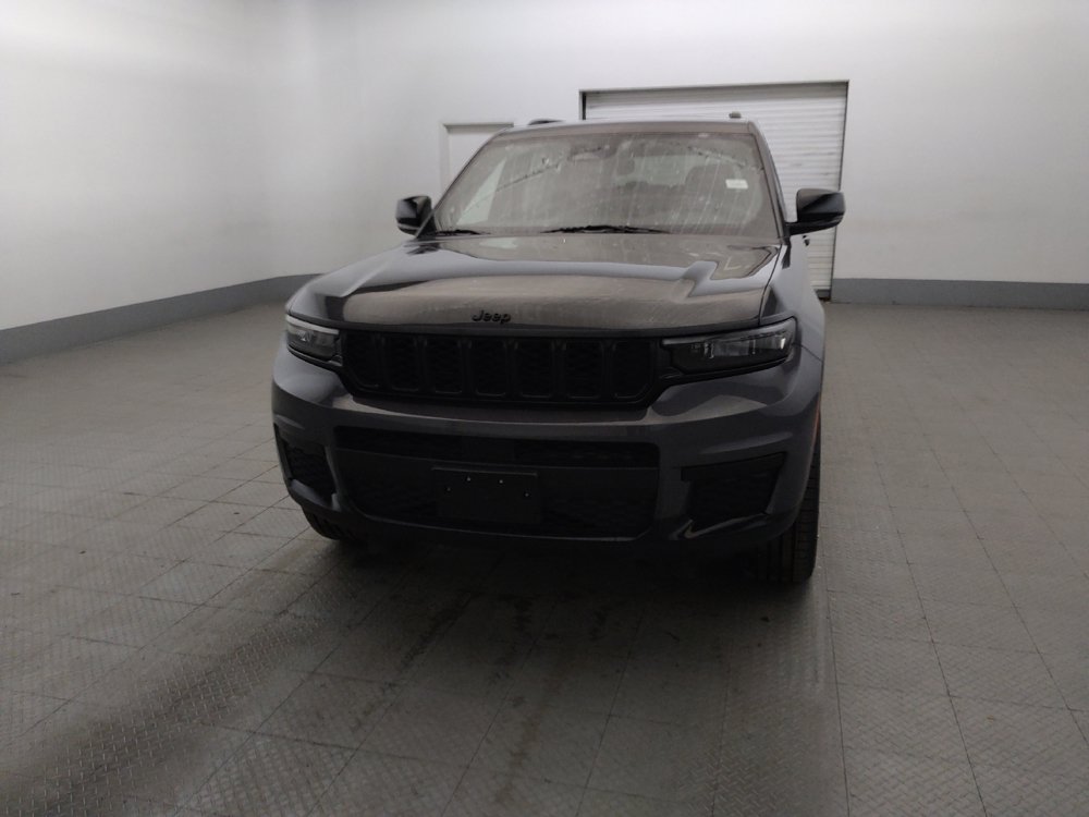 Used 2023 Jeep Grand Cherokee L Laredo AWD/4WD image 15