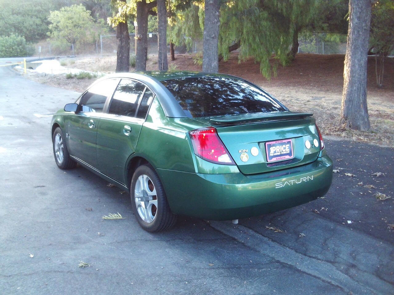 Used 2003 Saturn ION Level 3 w/ Travel Pkg image 12