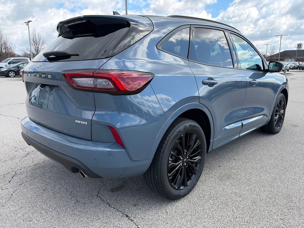 Used 2023 Ford Escape ST-Line Elite AWD/4WD image 7