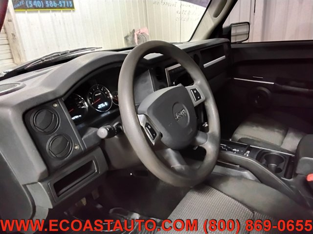 Used 2008 Jeep Commander Sport image 11