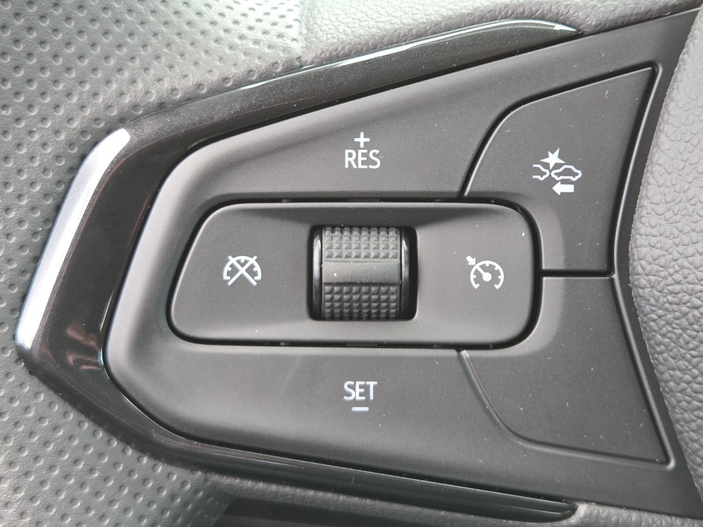 New 2026 Chevrolet TrailBlazer LS AWD/4WD image 25