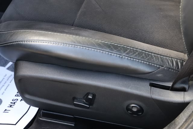 Used 2016 Dodge Charger R/T Scat Pack w/ Beats Audio Group RWD image 16