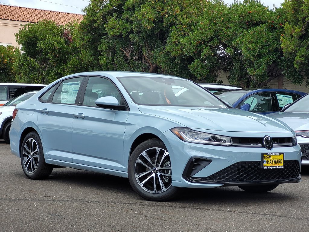New 2026 Volkswagen Jetta Sport FWD image 2