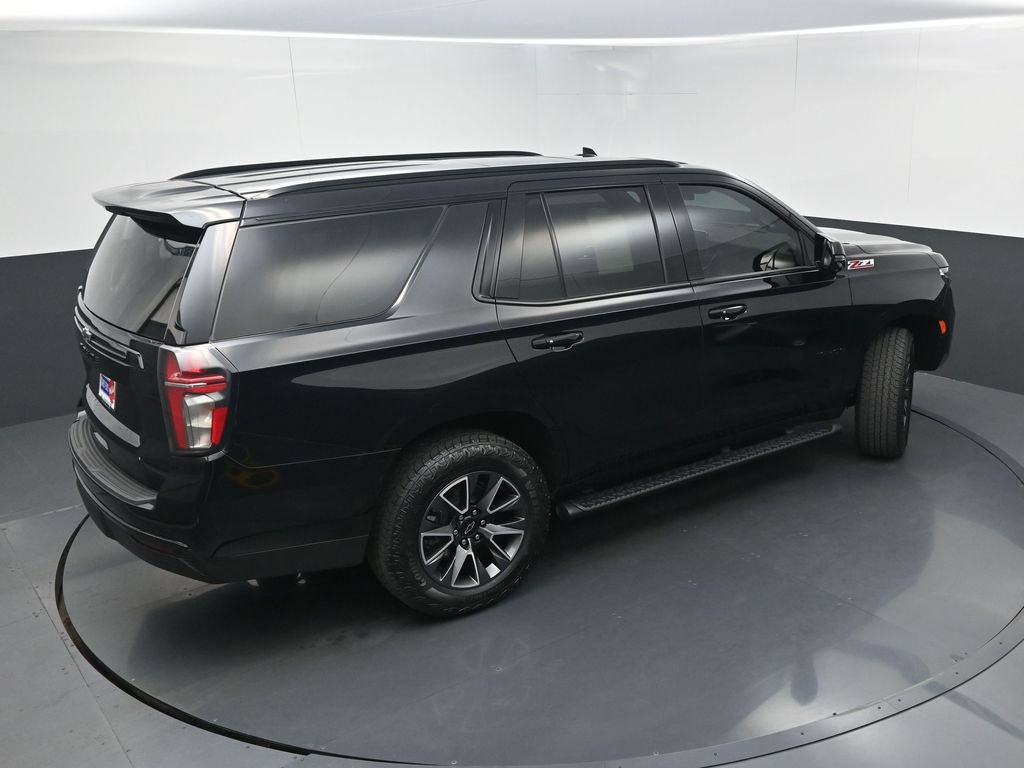 Used 2024 Chevrolet Tahoe Z71 w/ Luxury Package AWD/4WD image 39