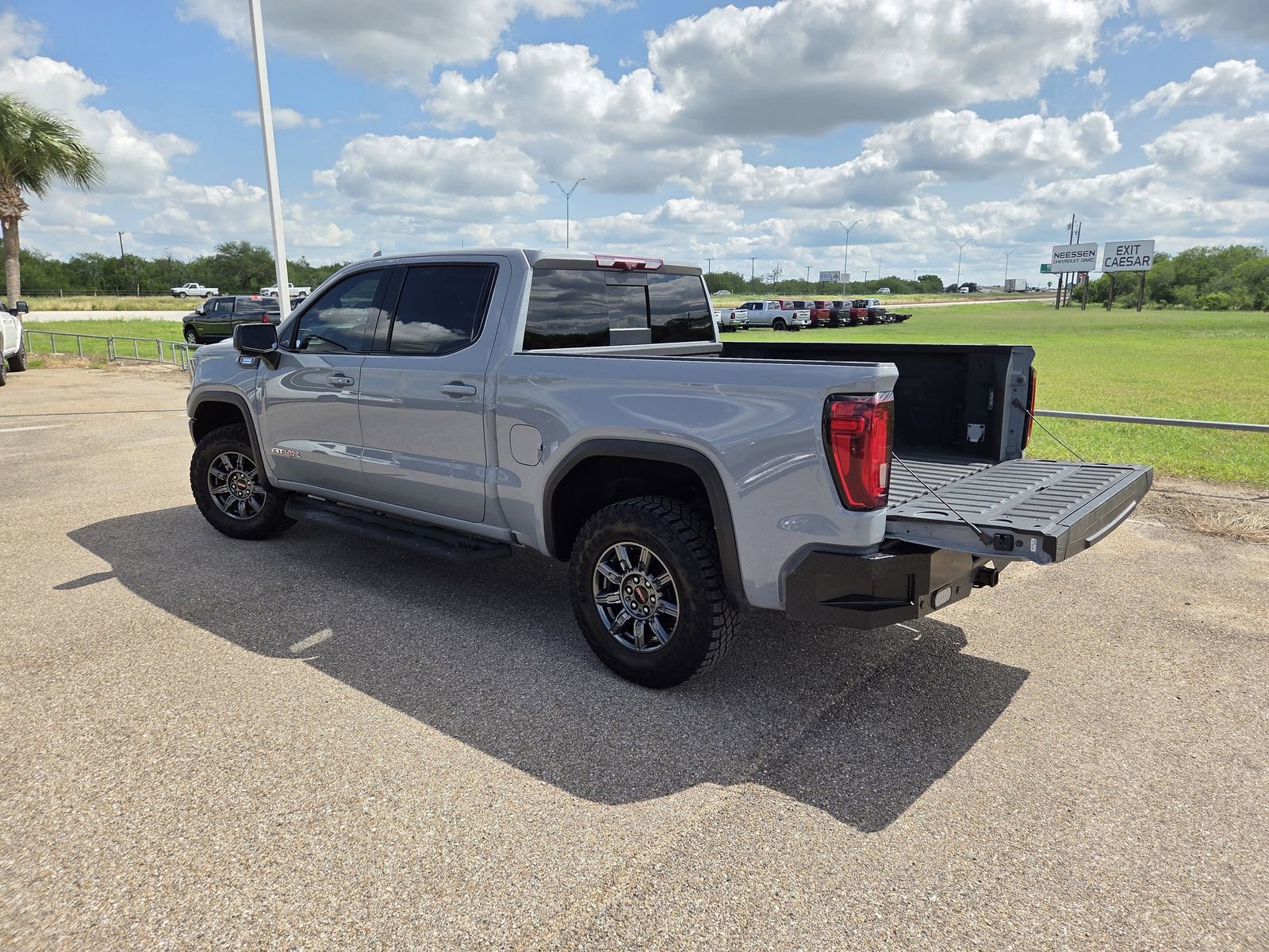 Used 2024 GMC Sierra 1500 AT4X AWD/4WD image 29