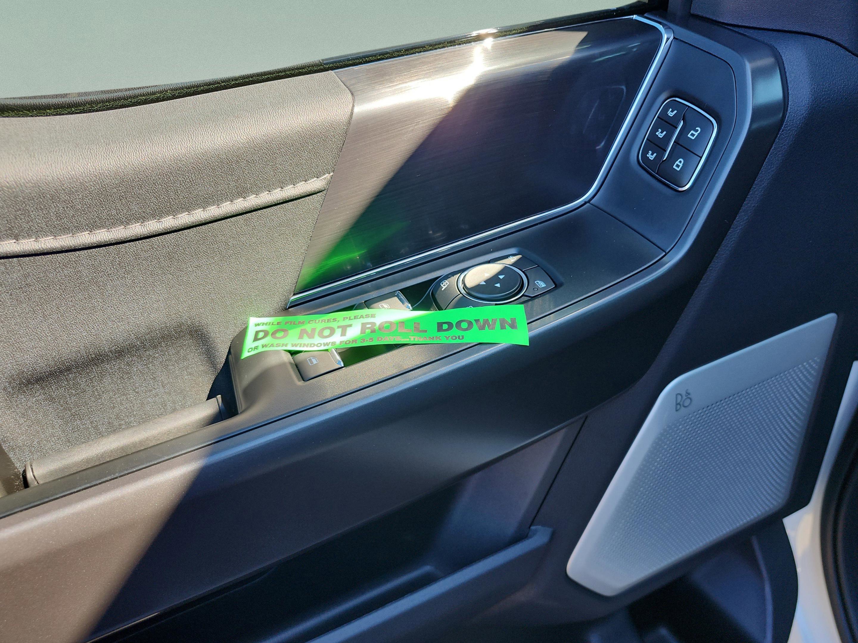 New 2025 Ford F150 Lariat w/ Equipment Group 502A High image 16