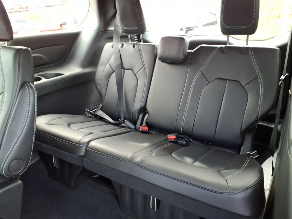 New 2026 Chrysler Voyager LX FWD image 10