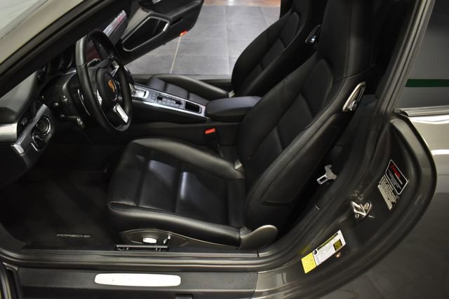 Used 2018 Porsche 911 Carrera RWD image 20