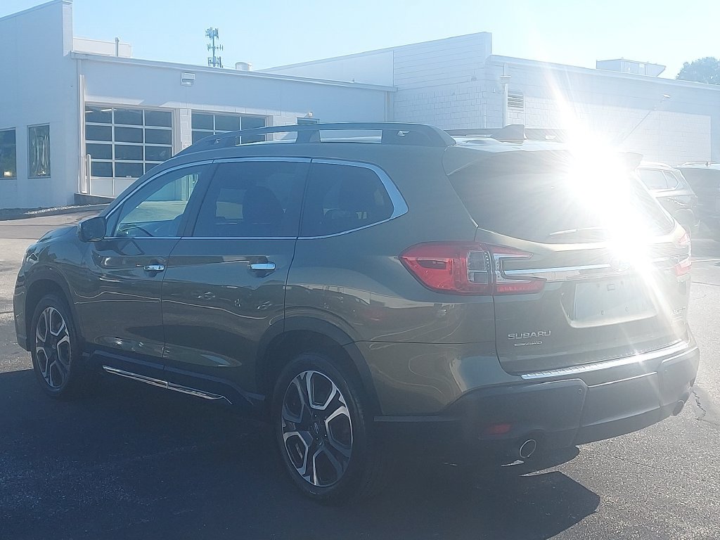 Used 2023 Subaru Ascent Touring AWD/4WD image 5