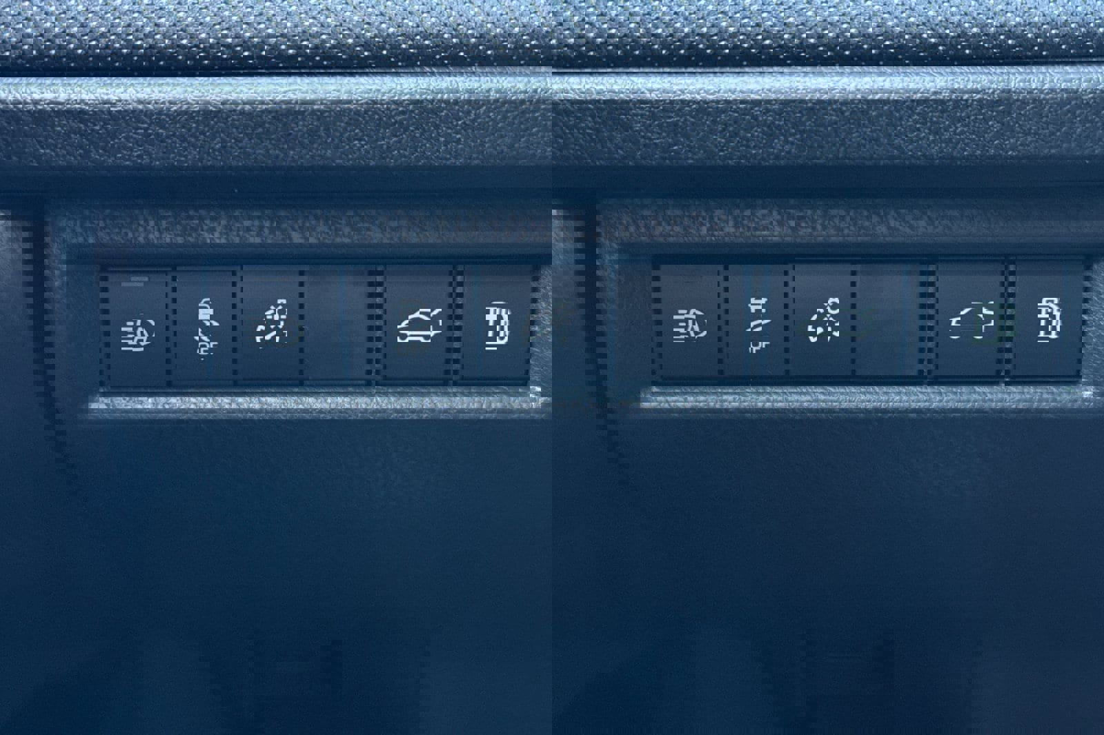 New 2026 Toyota Camry Hybrid image 28