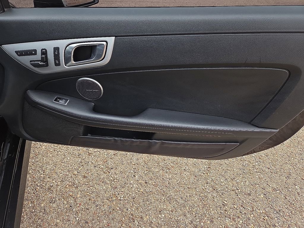 Used 2014 Mercedes-Benz SLK 250 image 14