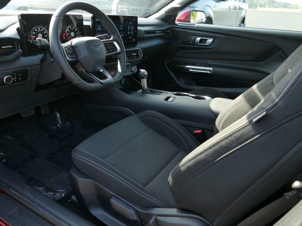 Used 2026 Ford Mustang Coupe image 13