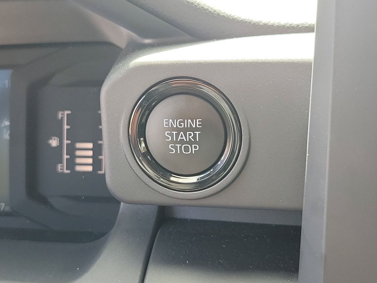 Used 2024 Toyota Tacoma SR RWD image 28