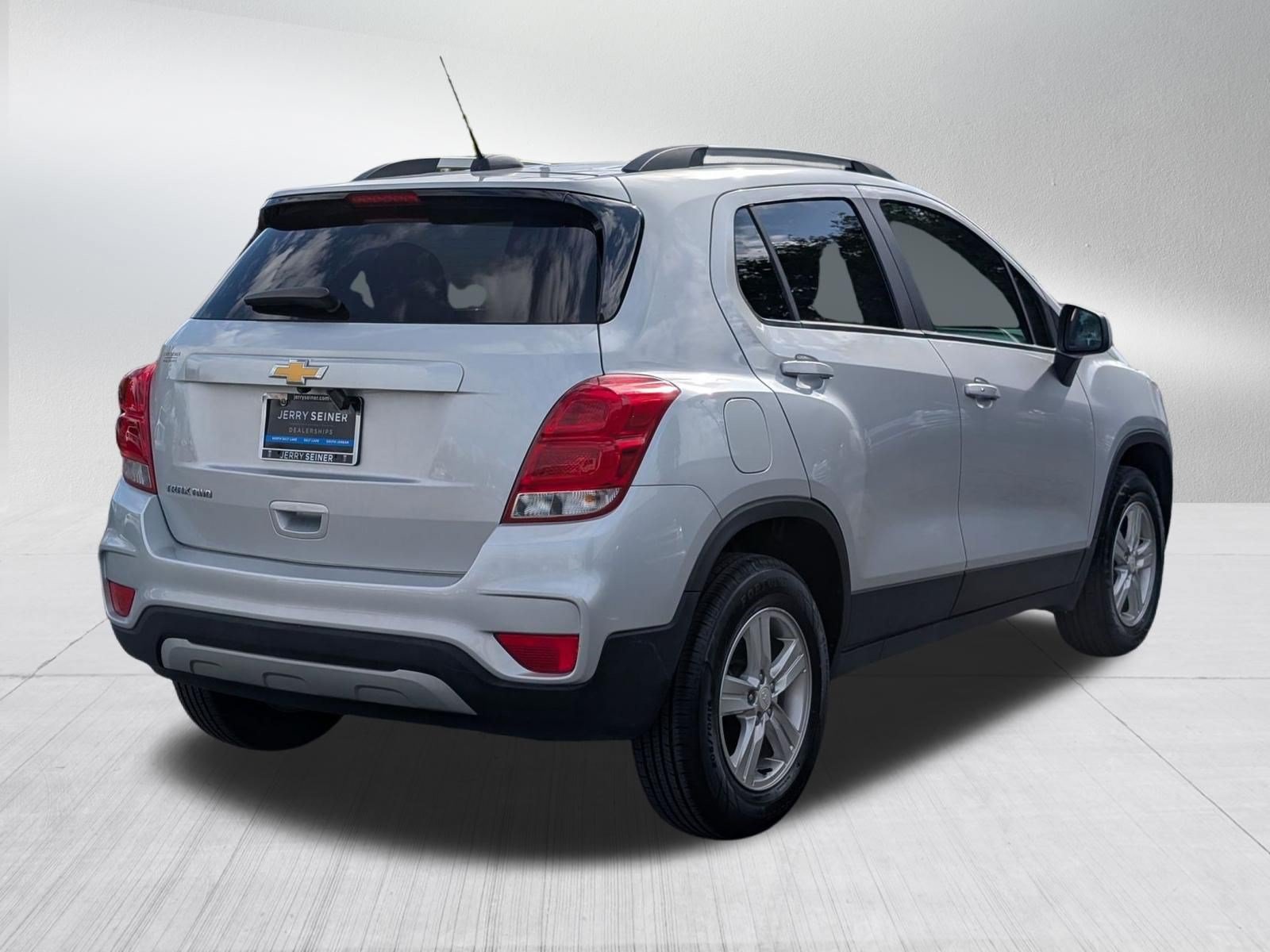 Certified 2022 Chevrolet Trax LT w/ LT Convenience Package AWD/4WD image 6
