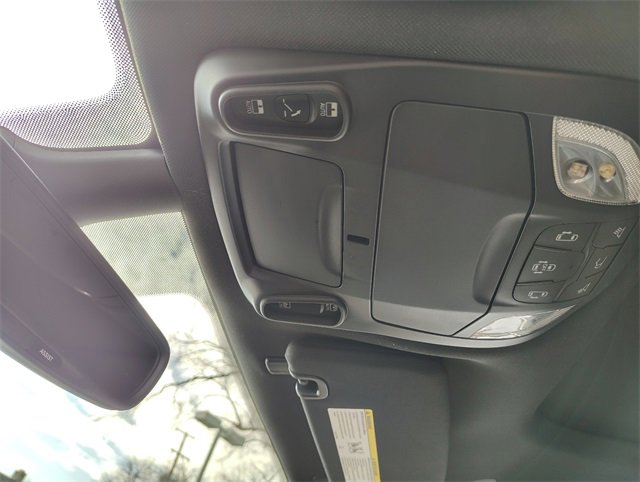 New 2026 Chrysler Pacifica Limited w/ Uconnect Theater Family Group image 27