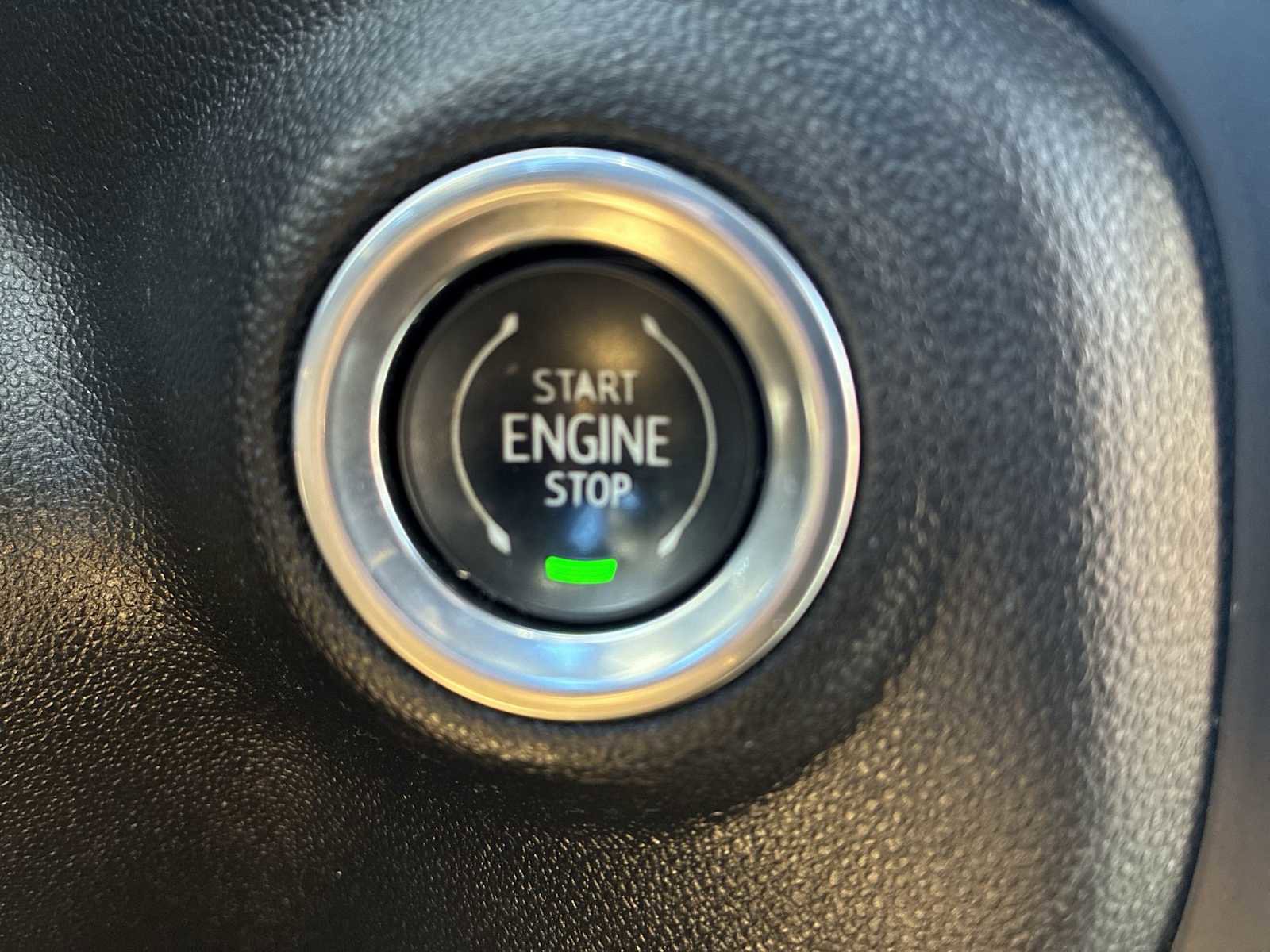 Used 2022 Chevrolet Silverado 1500 High Country image 17