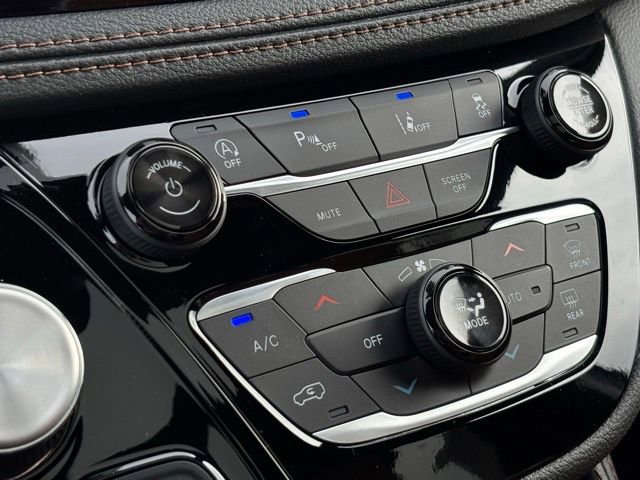 New 2026 Chrysler Pacifica Pinnacle image 38