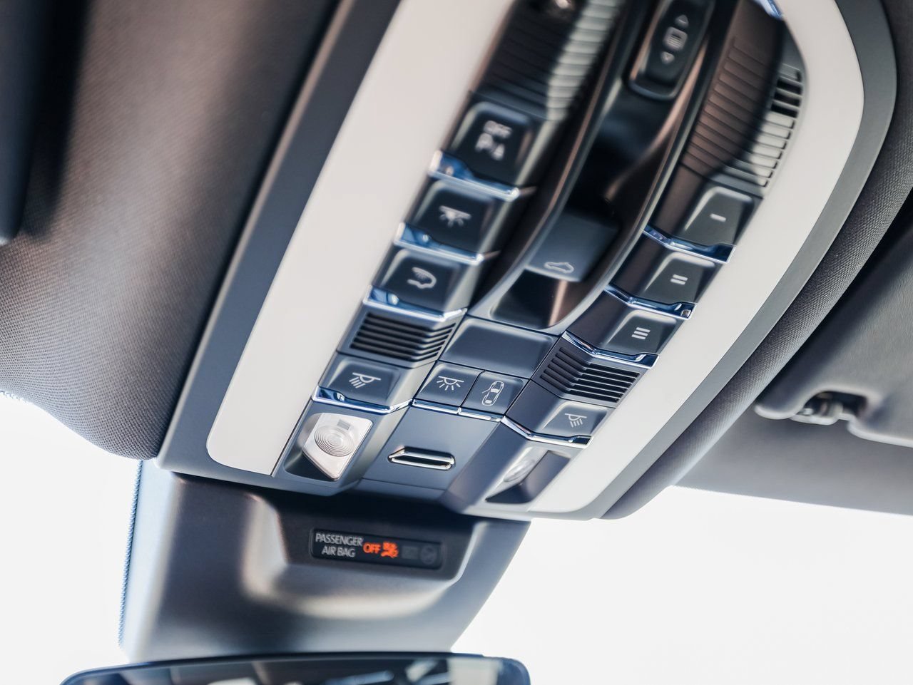 Certified 2026 Porsche Macan AWD/4WD image 21