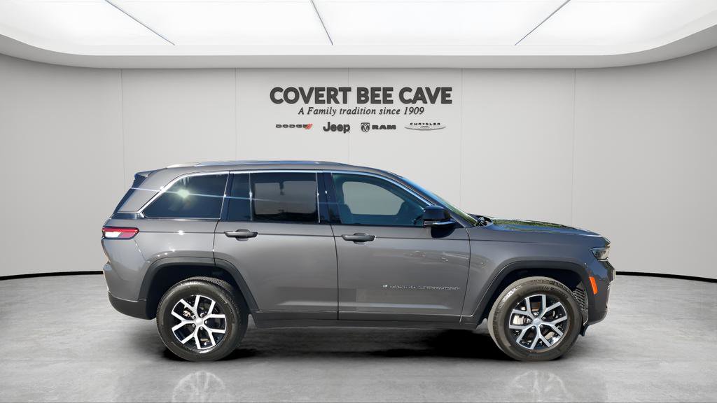 Used 2024 Jeep Grand Cherokee Limited image 11