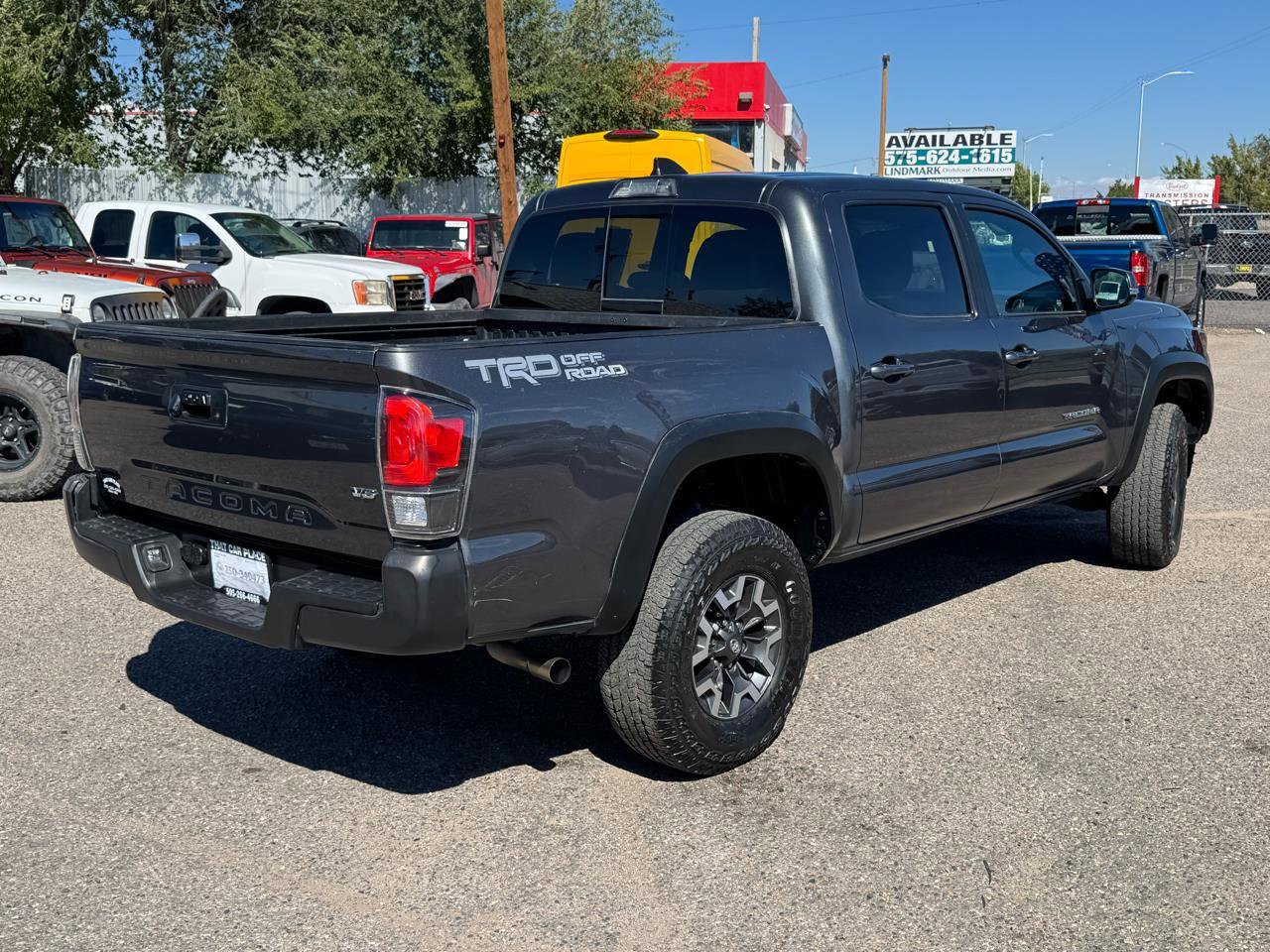 Used 2023 Toyota Tacoma TRD Off-Road image 7