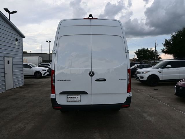 New 2026 Mercedes-Benz Sprinter 2500 image 13
