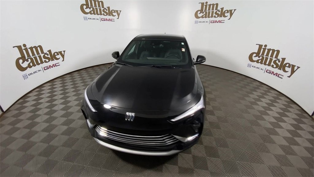 Used 2024 Buick Envista Preferred w/ Convenience I Package image 3