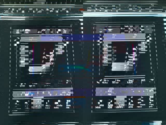 Used 2023 Jeep Grand Cherokee L Laredo image 15