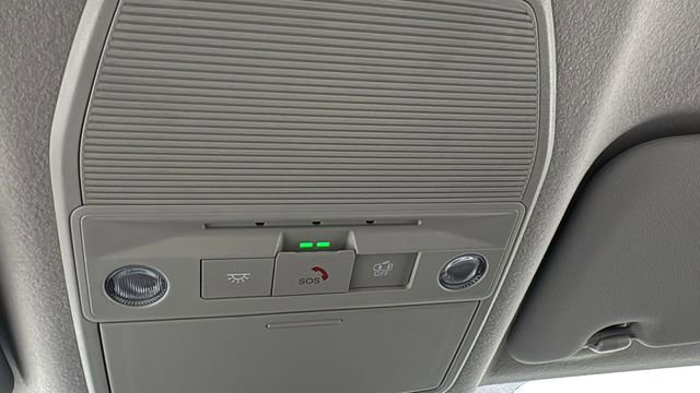 New 2026 Nissan Kicks SR w/ Cold Weather Package image 30