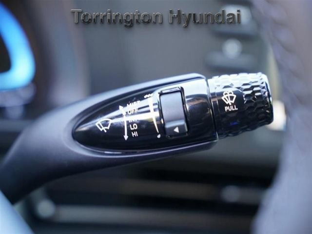 New 2025 Hyundai Elantra Sport image 21