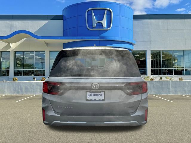New 2026 Honda Odyssey Touring image 3