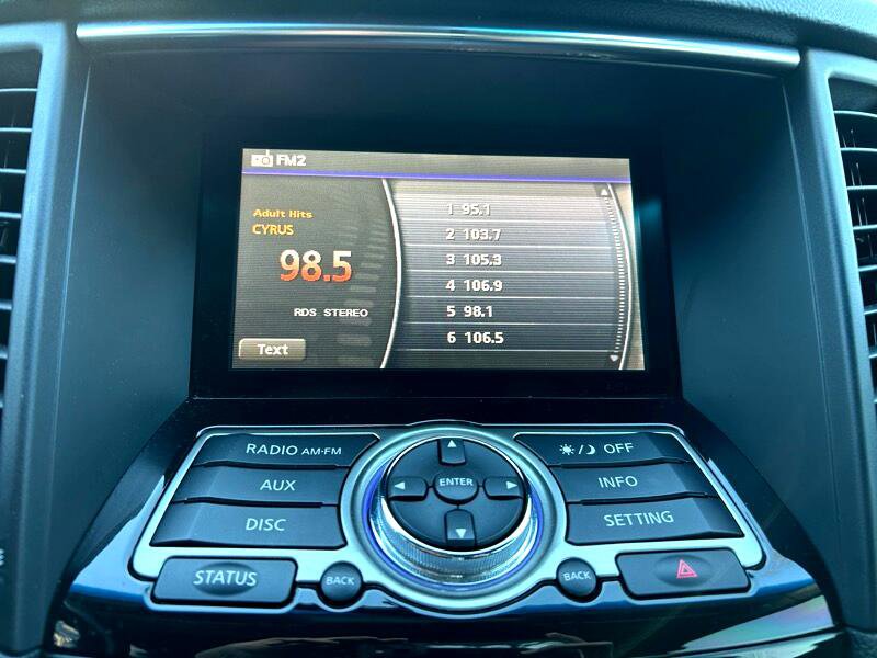 Used 2016 INFINITI QX70 2WD image 29