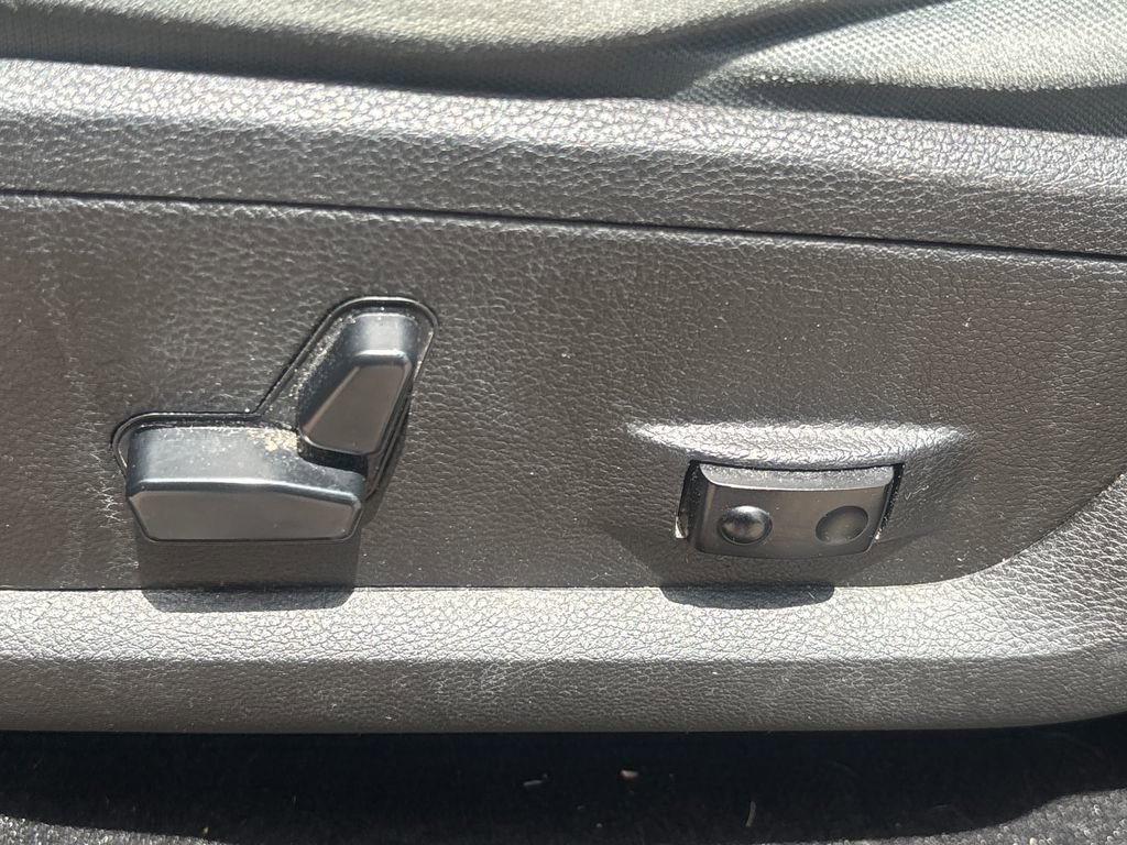 Used 2019 RAM 1500 Big Horn image 10