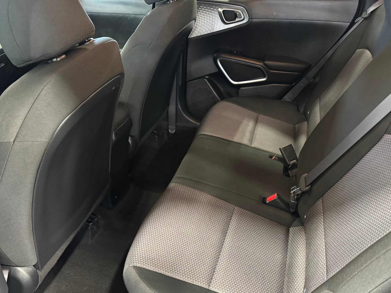 Used 2024 Kia Soul LX w/ Option Group 015 FWD image 37