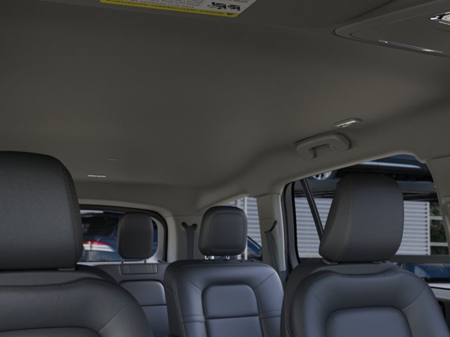 New 2026 Lincoln Aviator AWD w/ Jet Appearance Package image 24