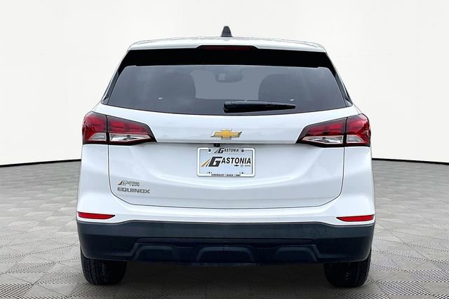 Used 2022 Chevrolet Equinox LS w/ LS Convenience Package FWD image 6