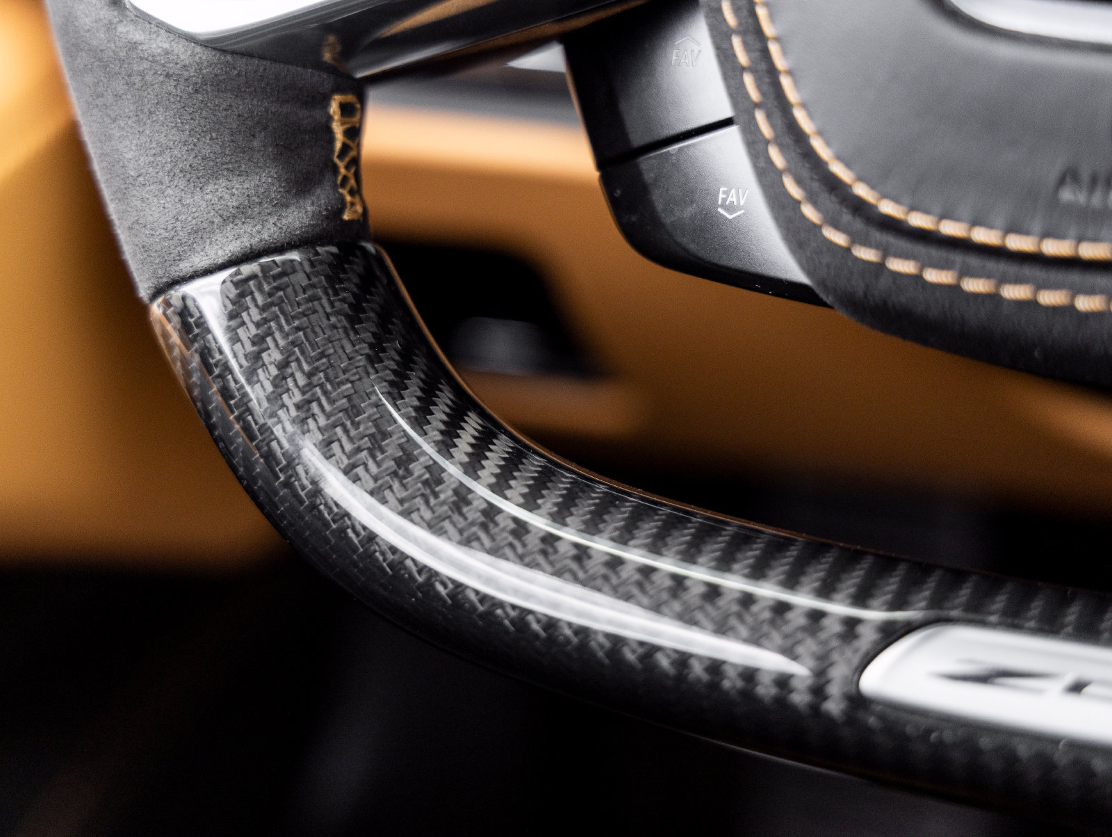 Used 2024 Chevrolet Corvette Z06 RWD image 32