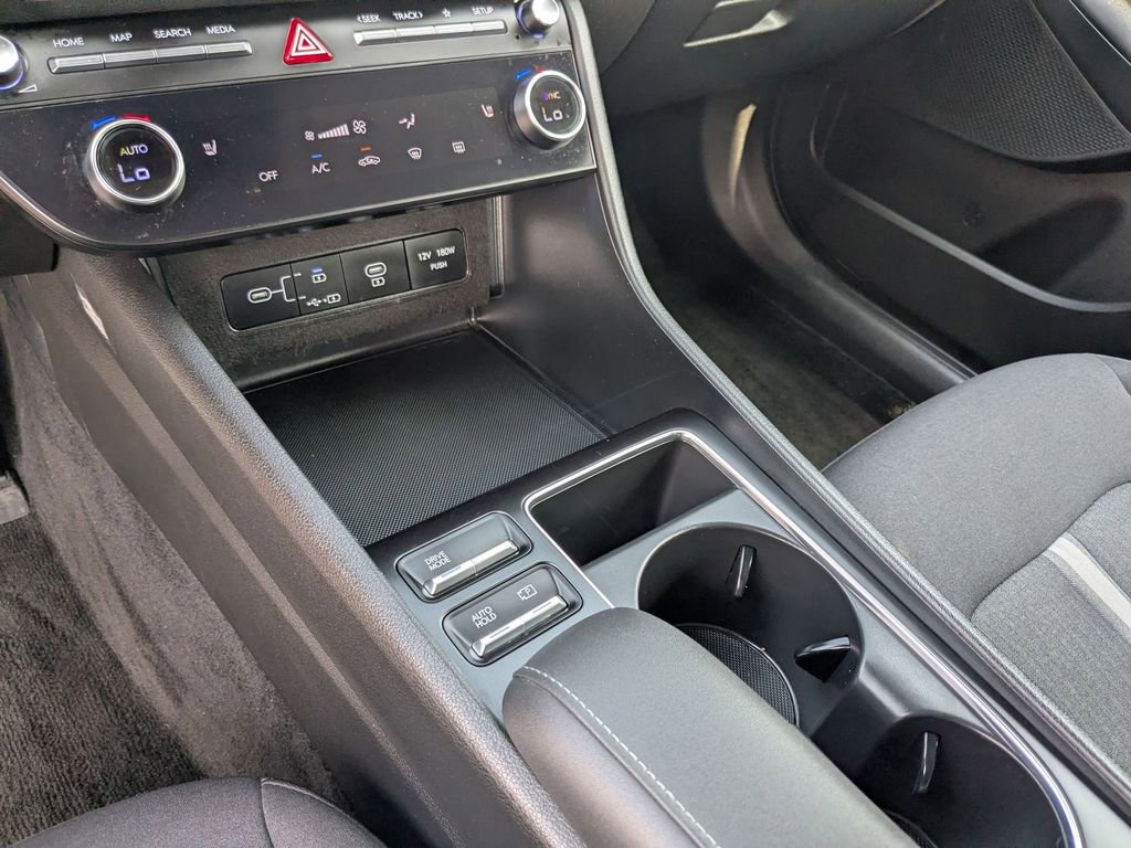 Used 2025 Hyundai Sonata SEL FWD image 21