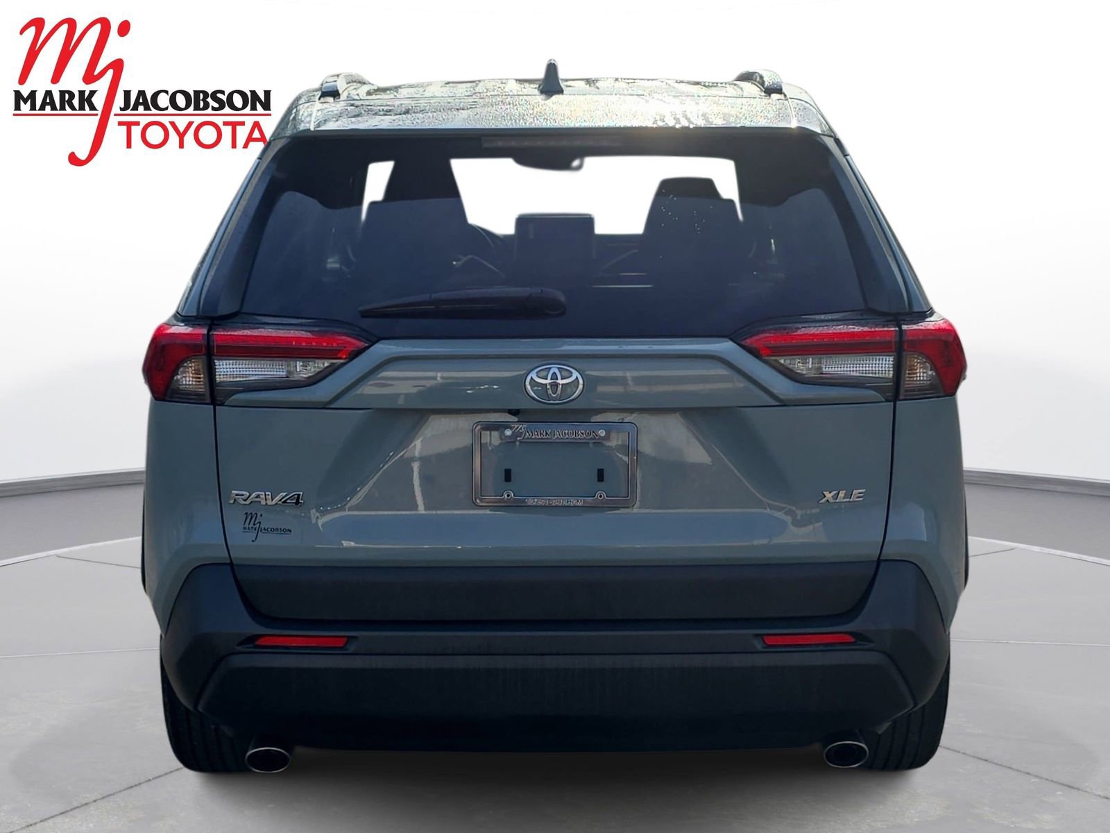 Used 2023 Toyota RAV4 XLE image 11